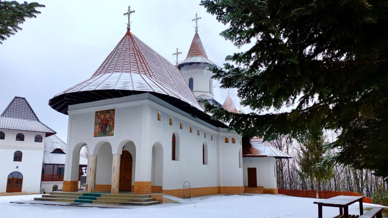 Schitul Oneaga, Cristești